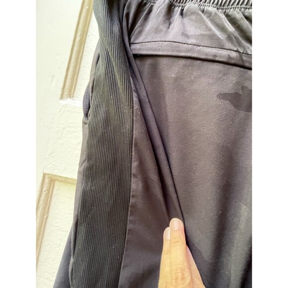 Athleta Brooklyn joggers Camouflage athletic workout pants size 16 black pink - Picture 10 of 16